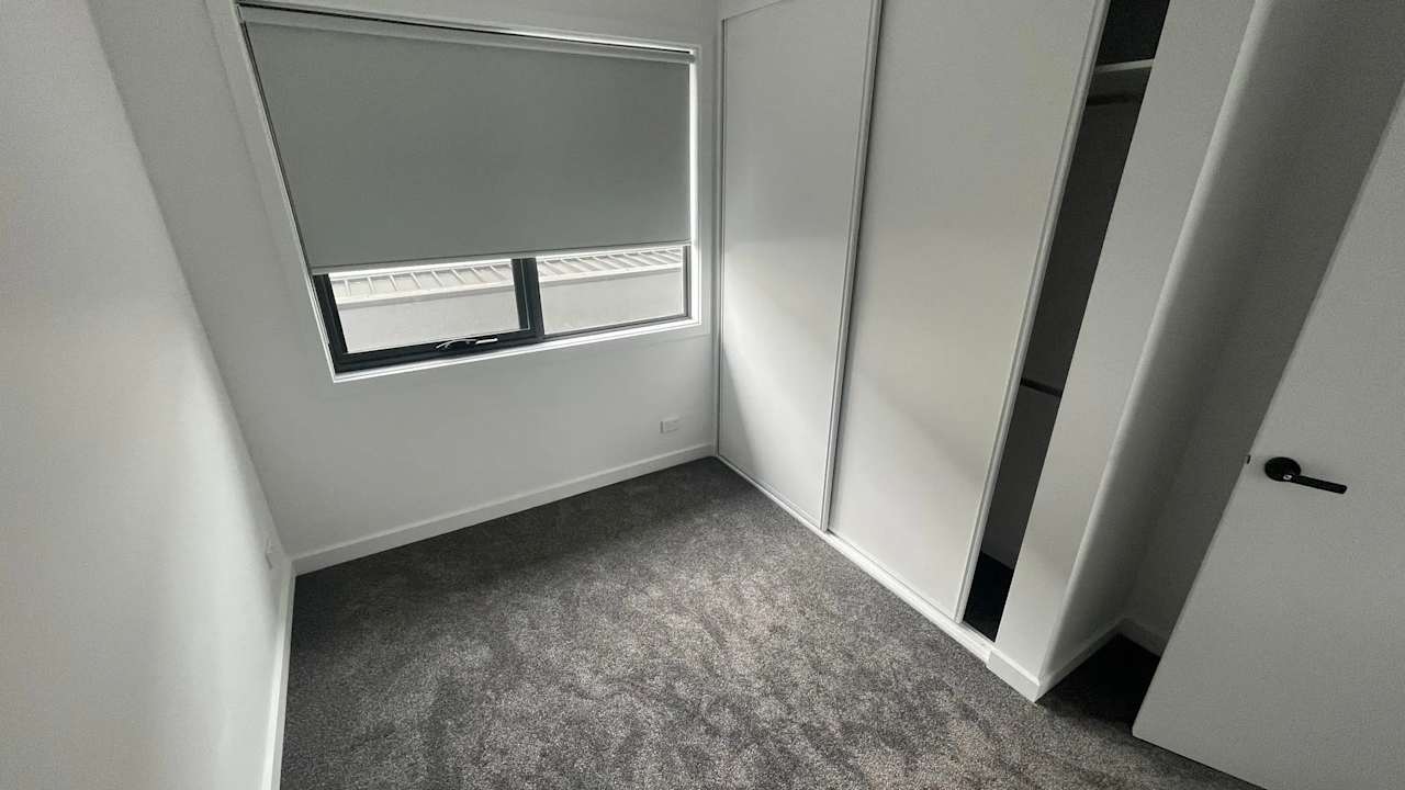 Unfurnished room in a share house