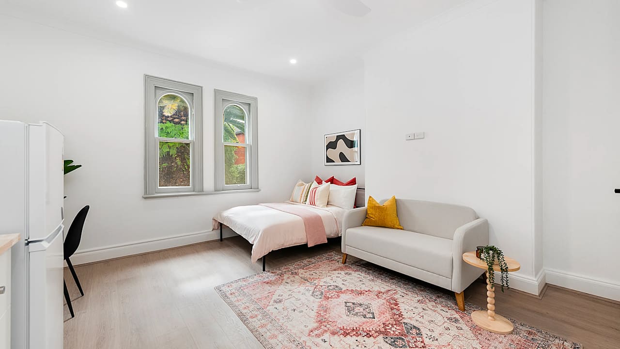 Room studio flat for rent