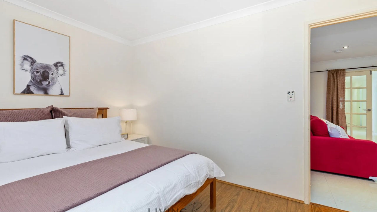 Furnished room in a share house