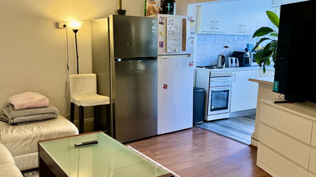 Furnished room in a share house
