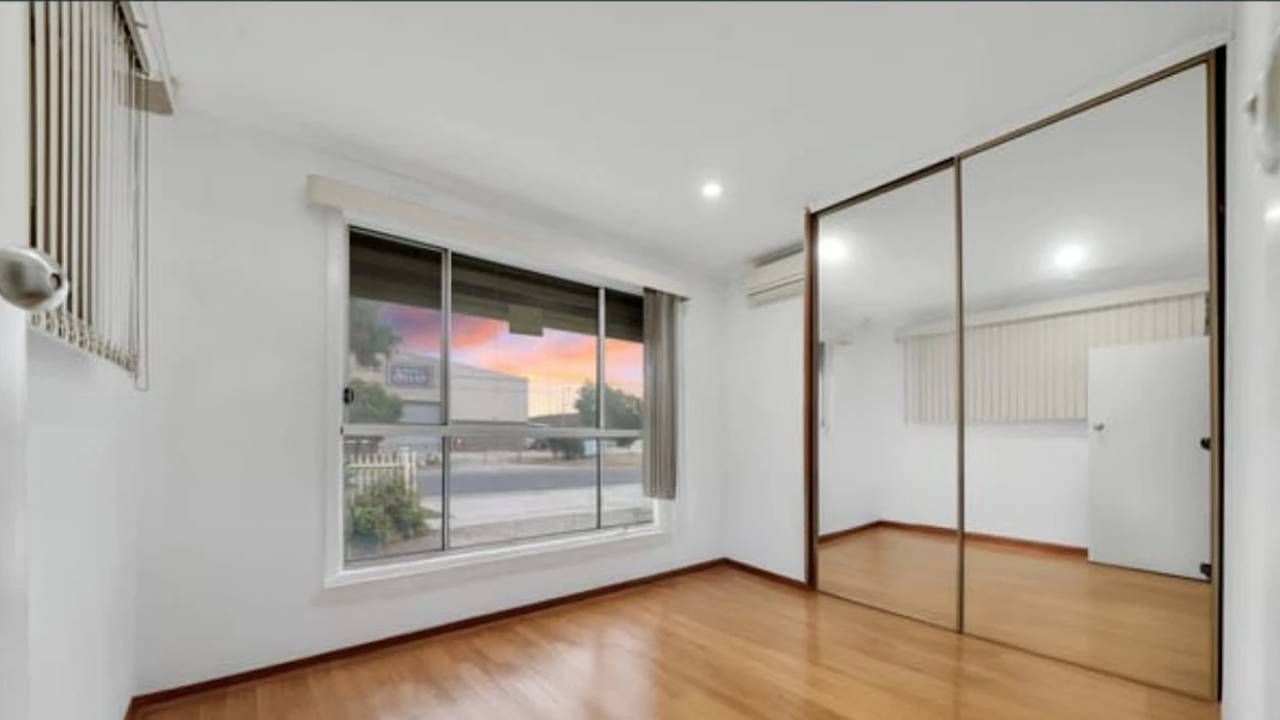 Whole property with 5 rooms for rent