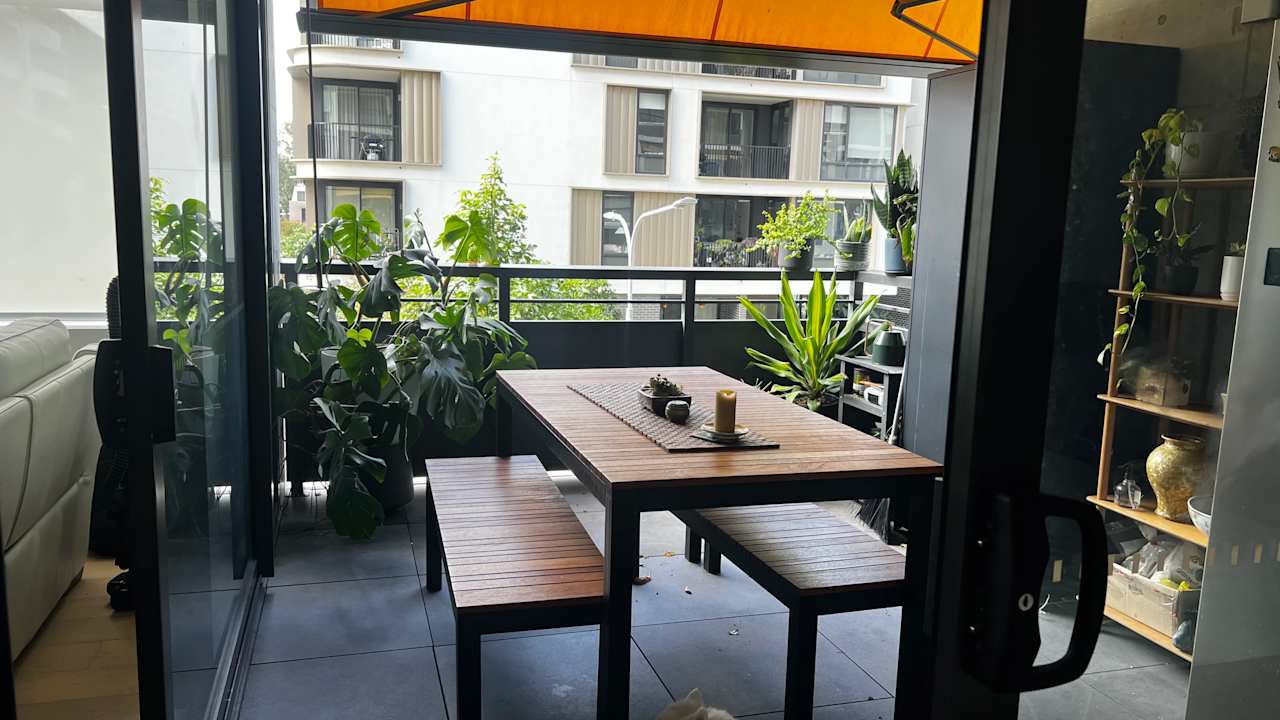 Furnished room in a flatshare