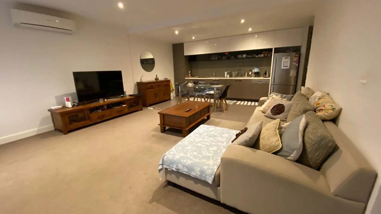 Furnished room in a share house