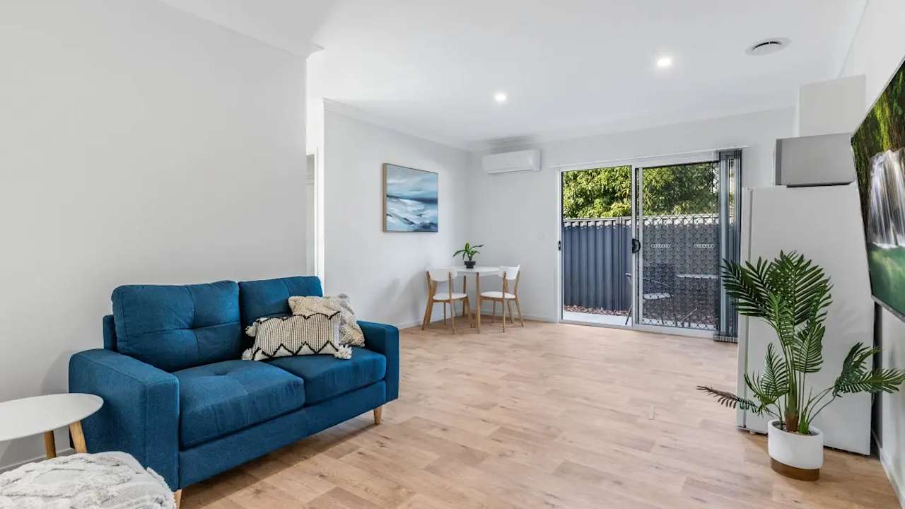 Furnished room studio flat for rent