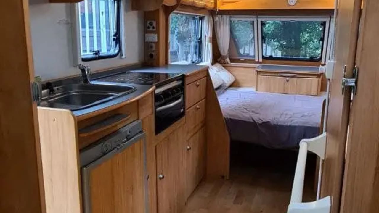 Furnished room with own bathroom