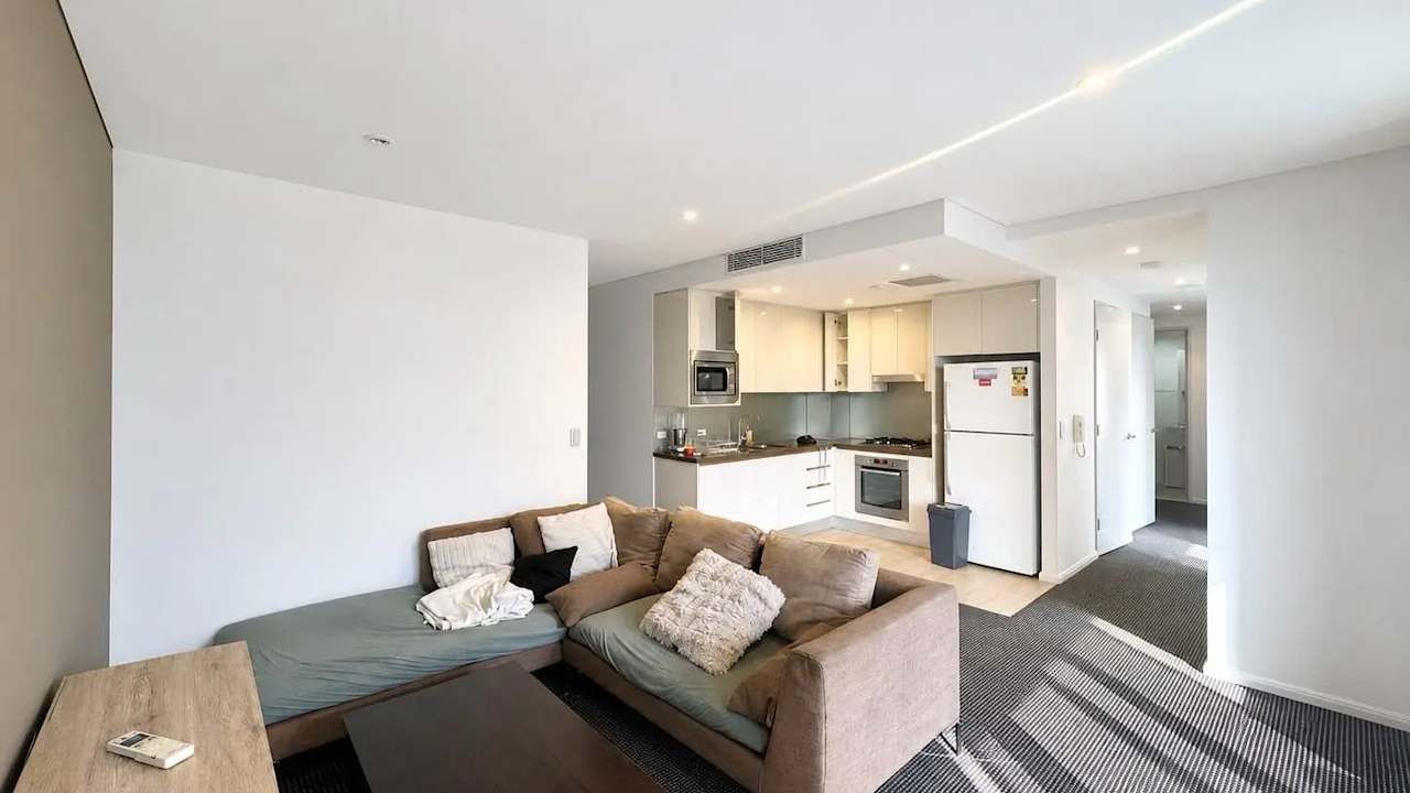 Whole property with 2 rooms for rent