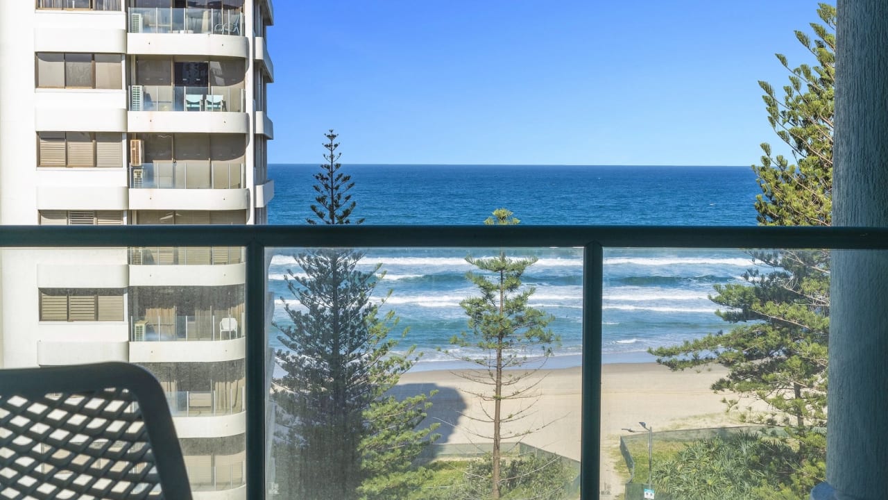 Whole property with 2 rooms for rent