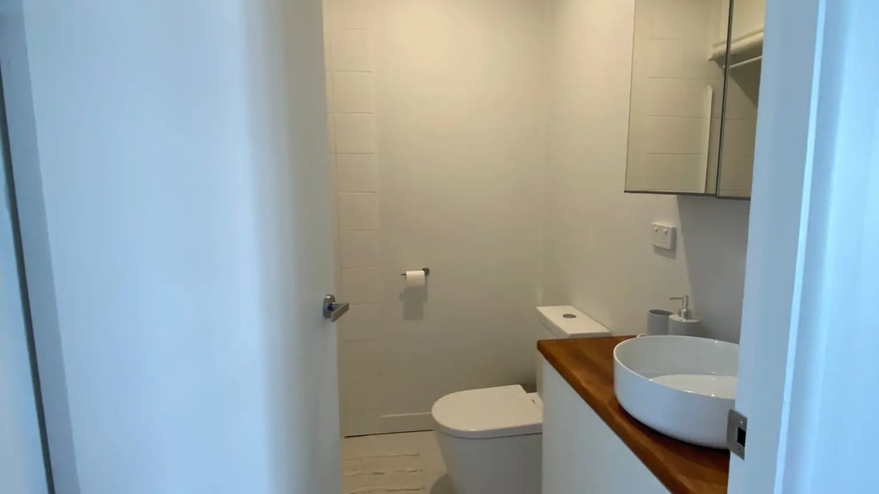Room in a share house