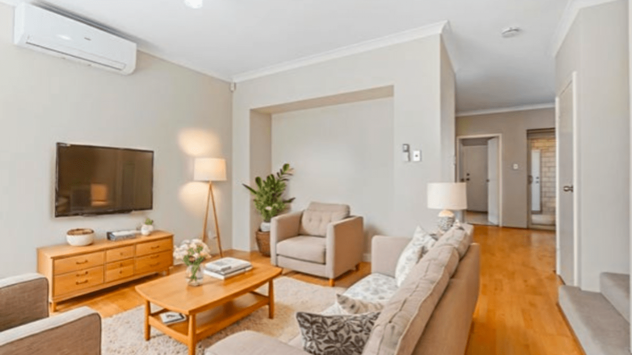 Furnished room with ensuite in a share house