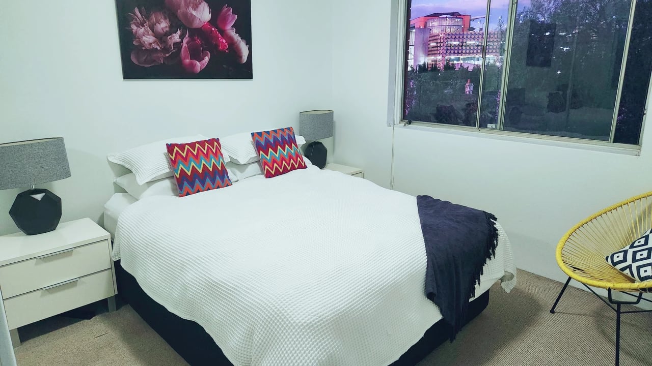 Furnished room in a flatshare