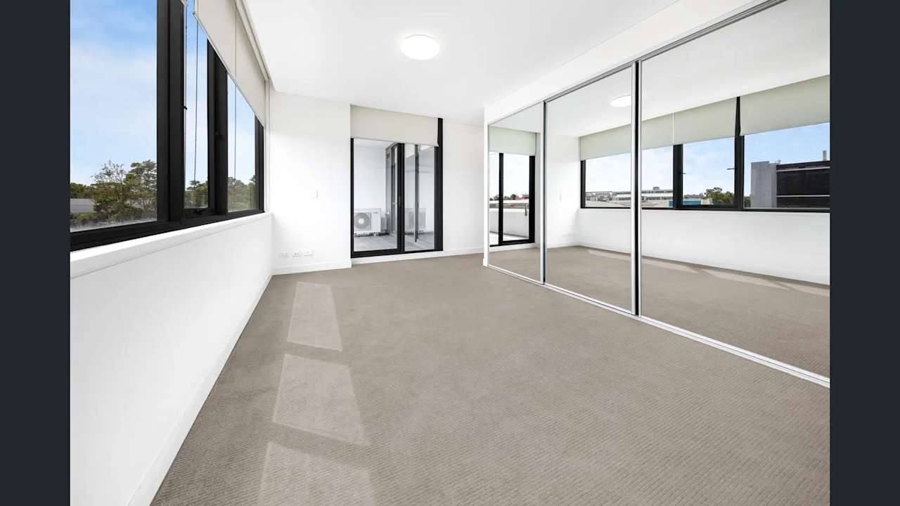 Furnished room with ensuite in a flatshare