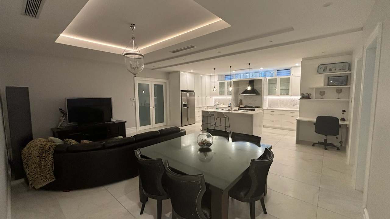 Furnished room with own bathroom