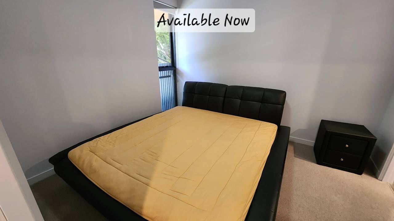 Furnished room with ensuite in a flatshare