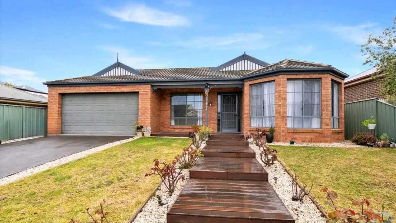 Whole property with 4 rooms for rent