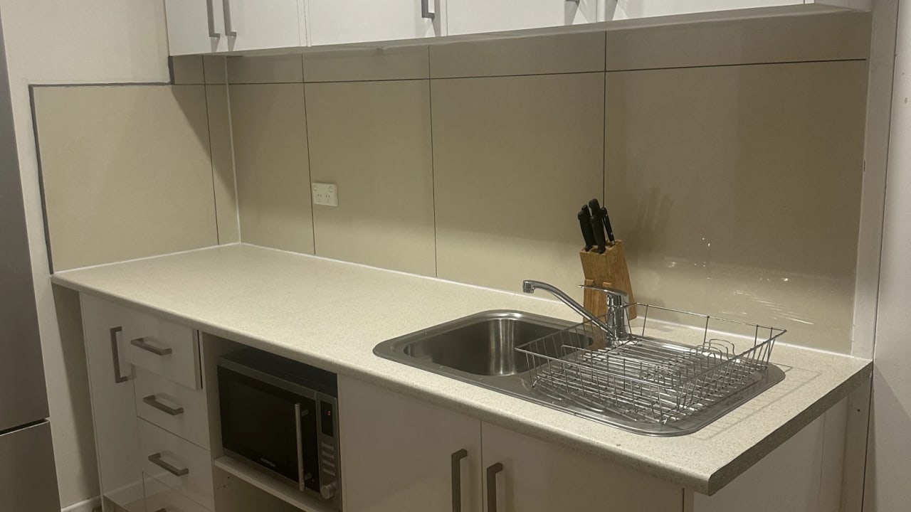 Room in a share house