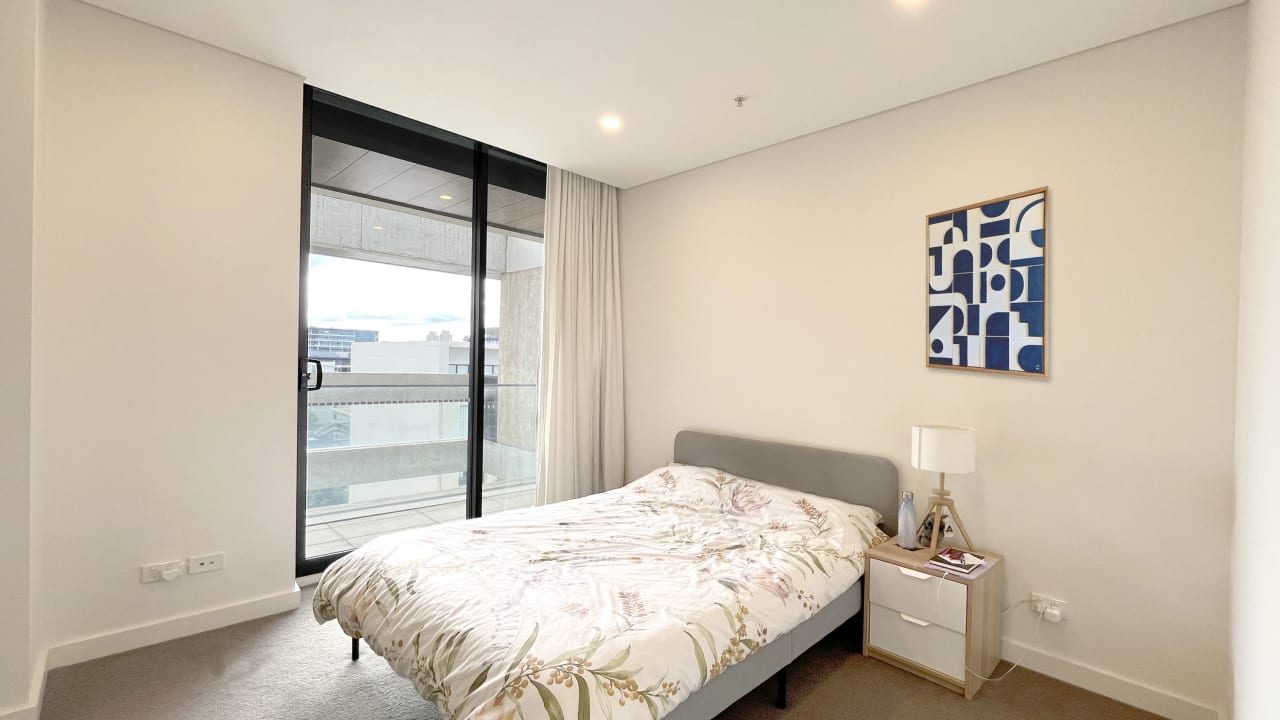 Furnished room in a flatshare