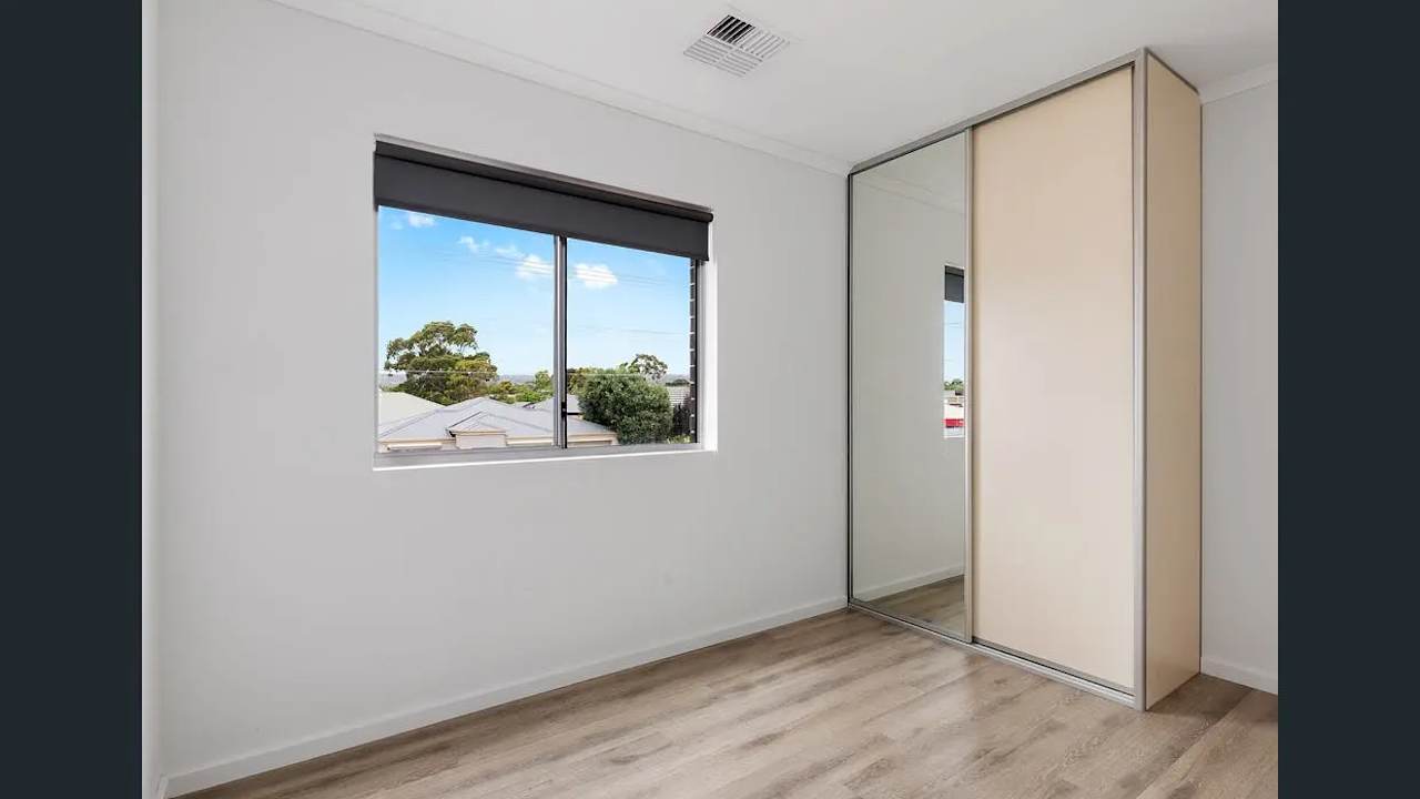 Unfurnished room in a share house