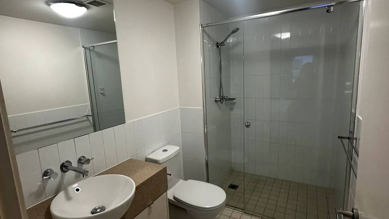 Room with ensuite in a flatshare