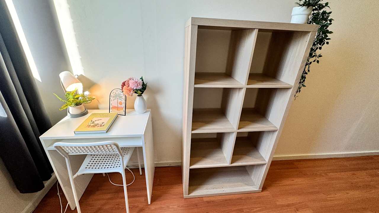 Furnished room in a flatshare