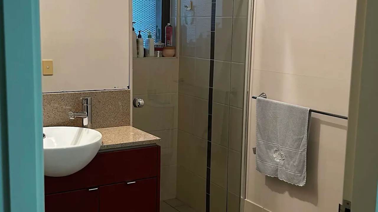 Furnished room with own bathroom