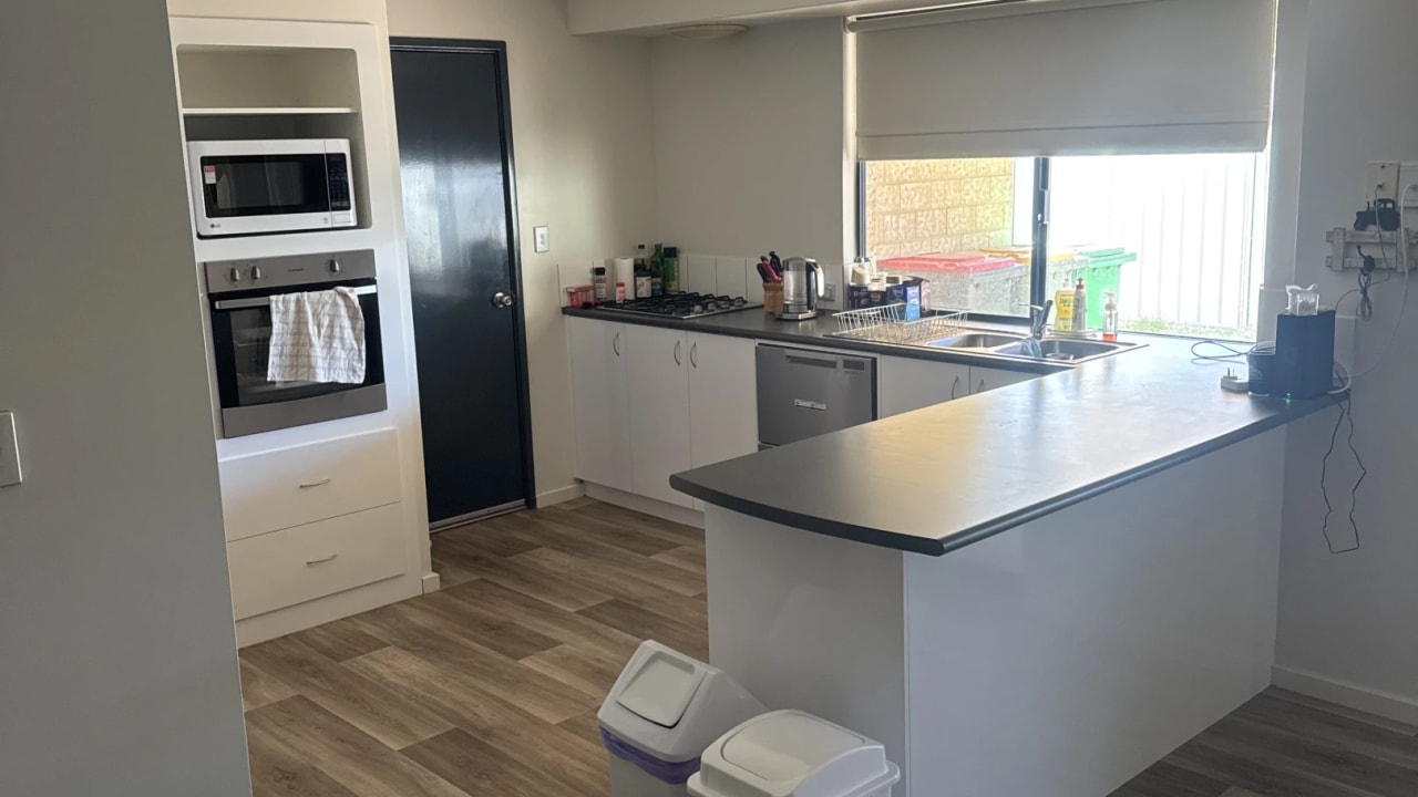 Room in a share house