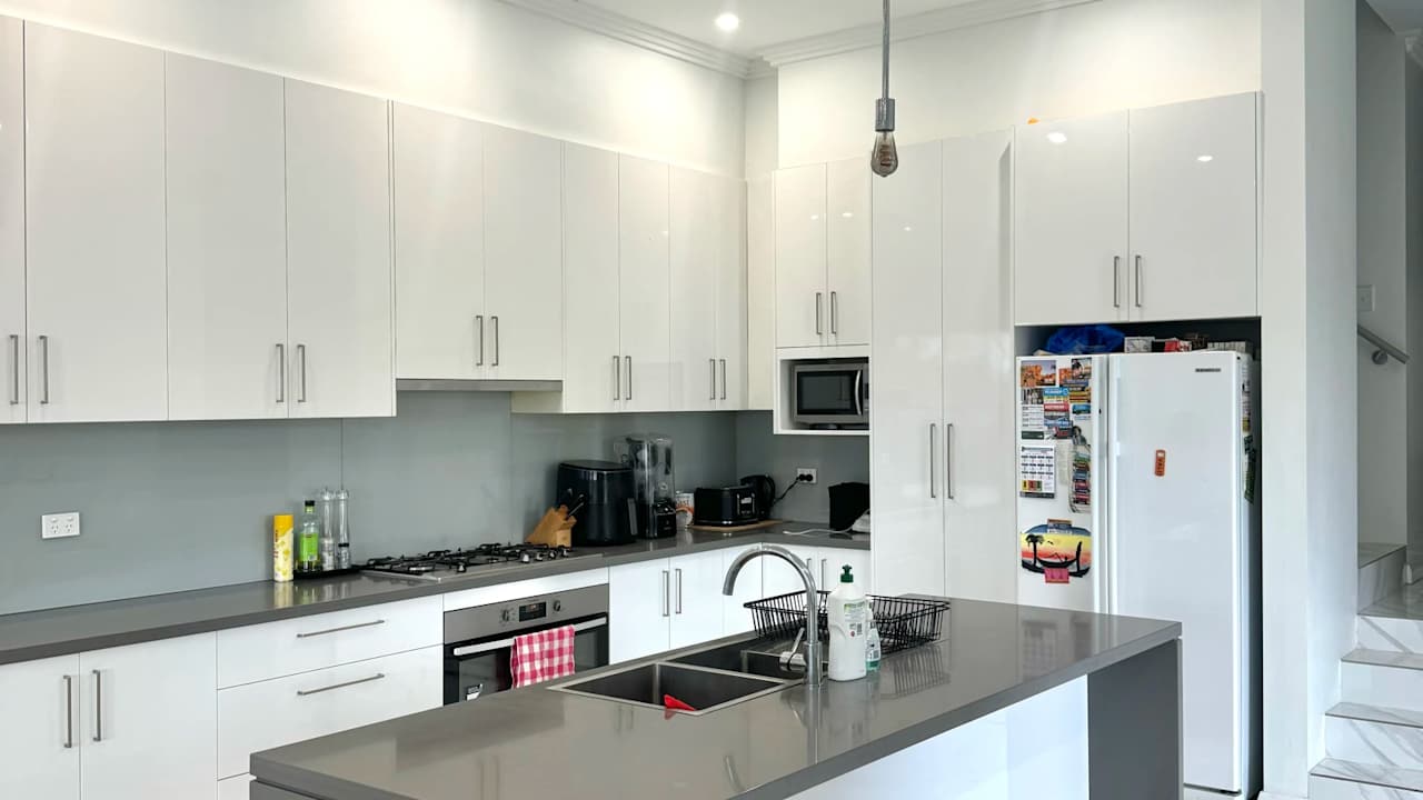 Unfurnished room in a share house