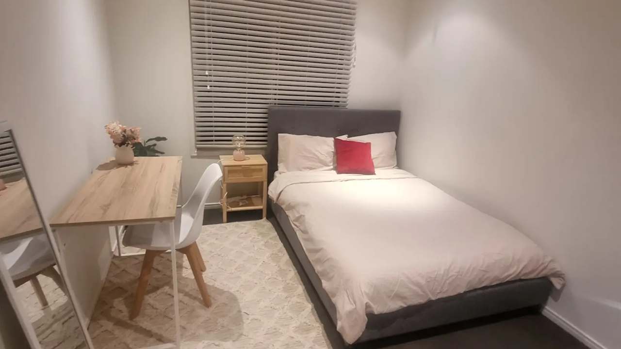 Furnished room with own bathroom