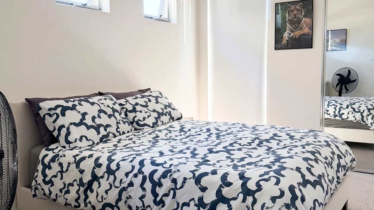 Whole property with 2 rooms for rent