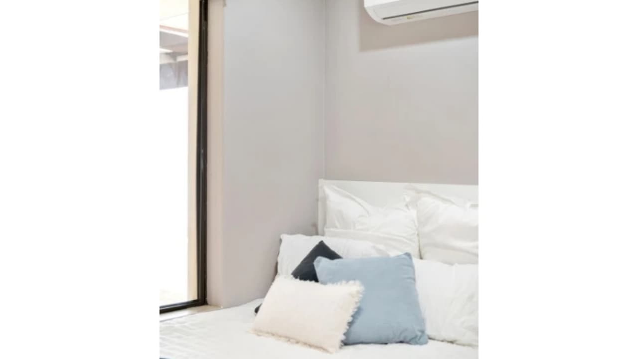 Furnished room with ensuite in a share house