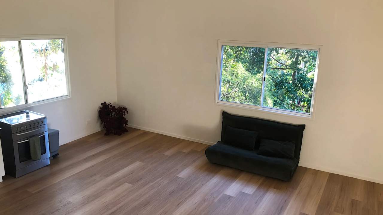 Whole property with 2 rooms for rent