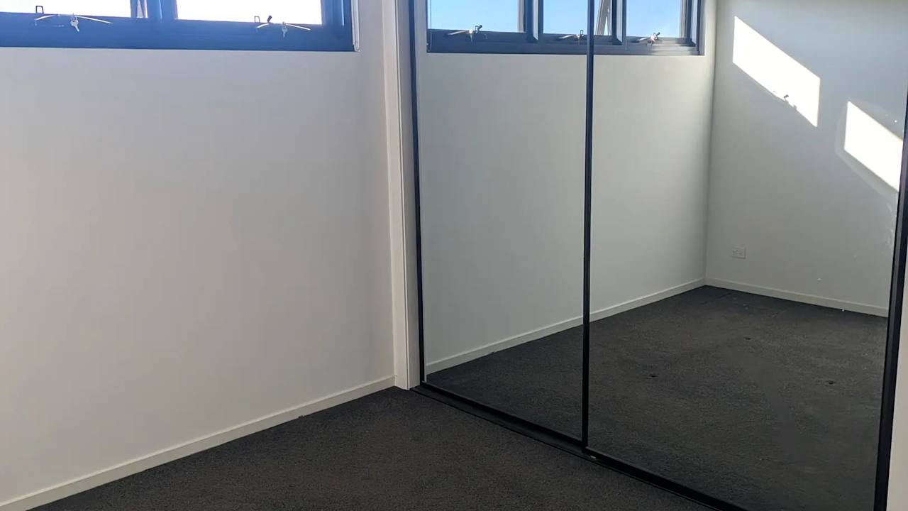 Unfurnished room with own bathroom