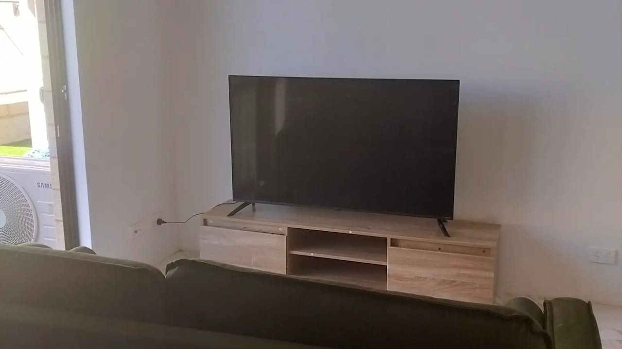 Whole property with 2 rooms for rent