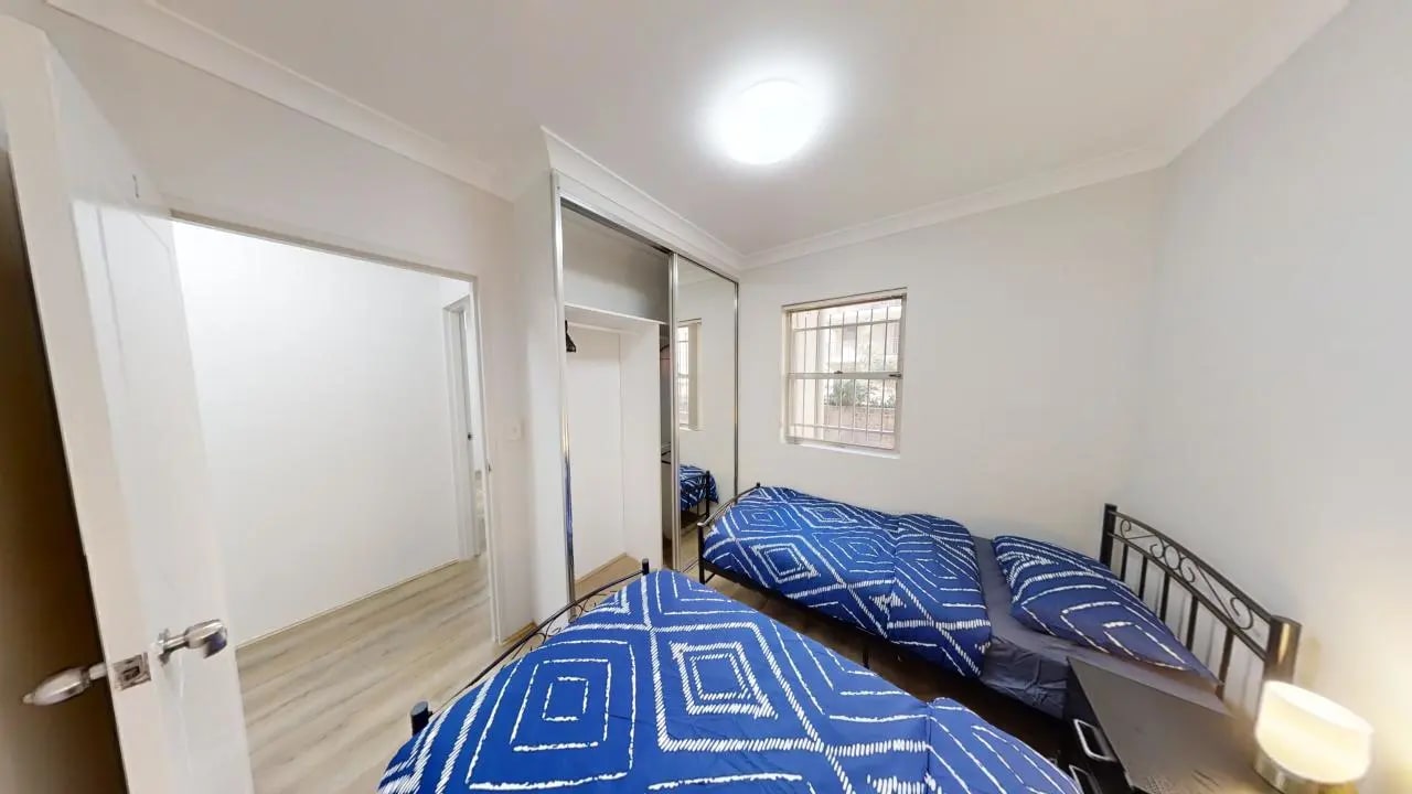Furnished room in a flatshare