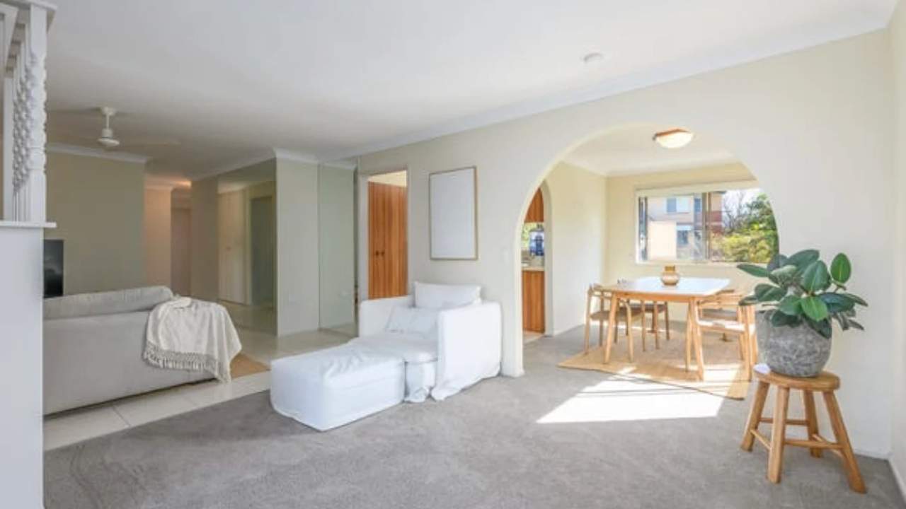 Whole property with 2 rooms for rent
