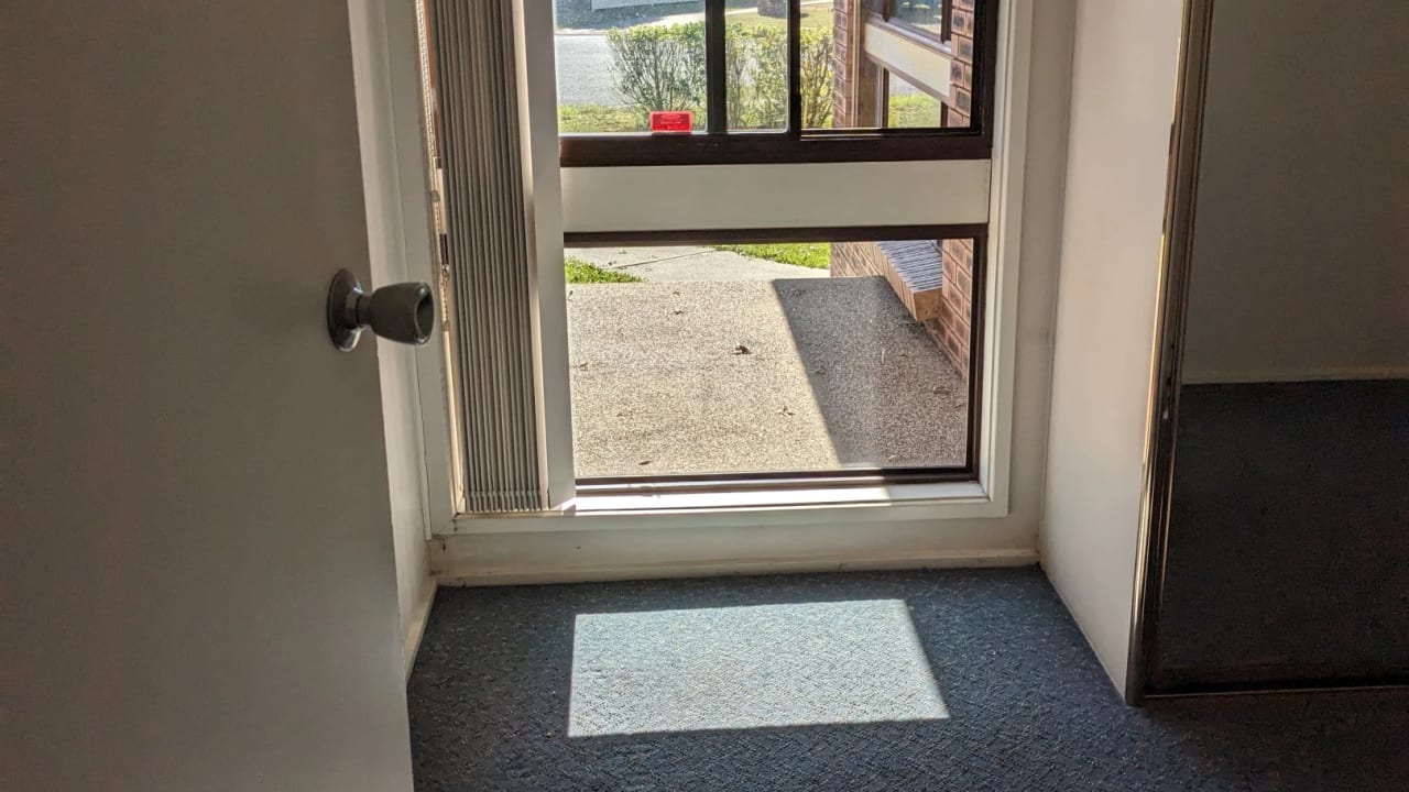 Room in a share house