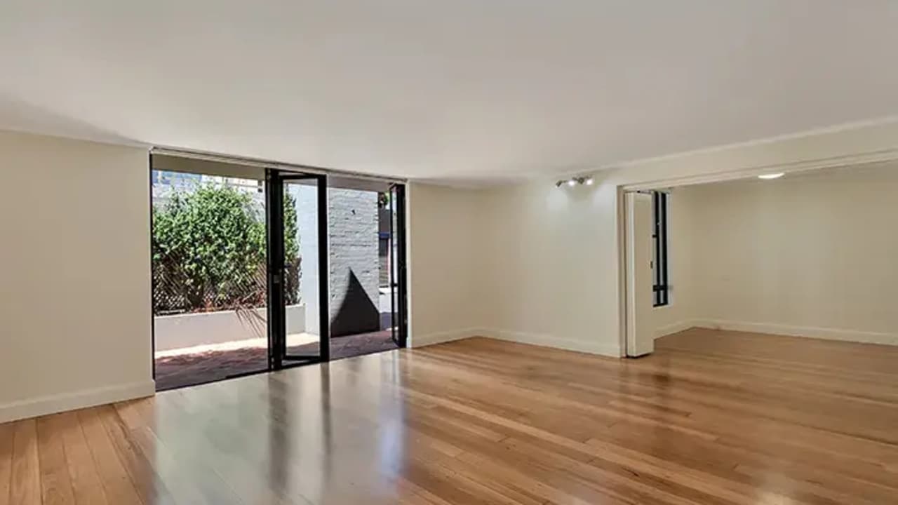 Unfurnished room in a flatshare