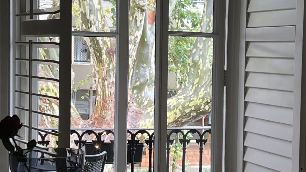 Unfurnished room in a flatshare