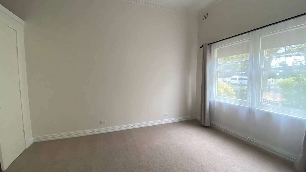 Unfurnished room in a share house