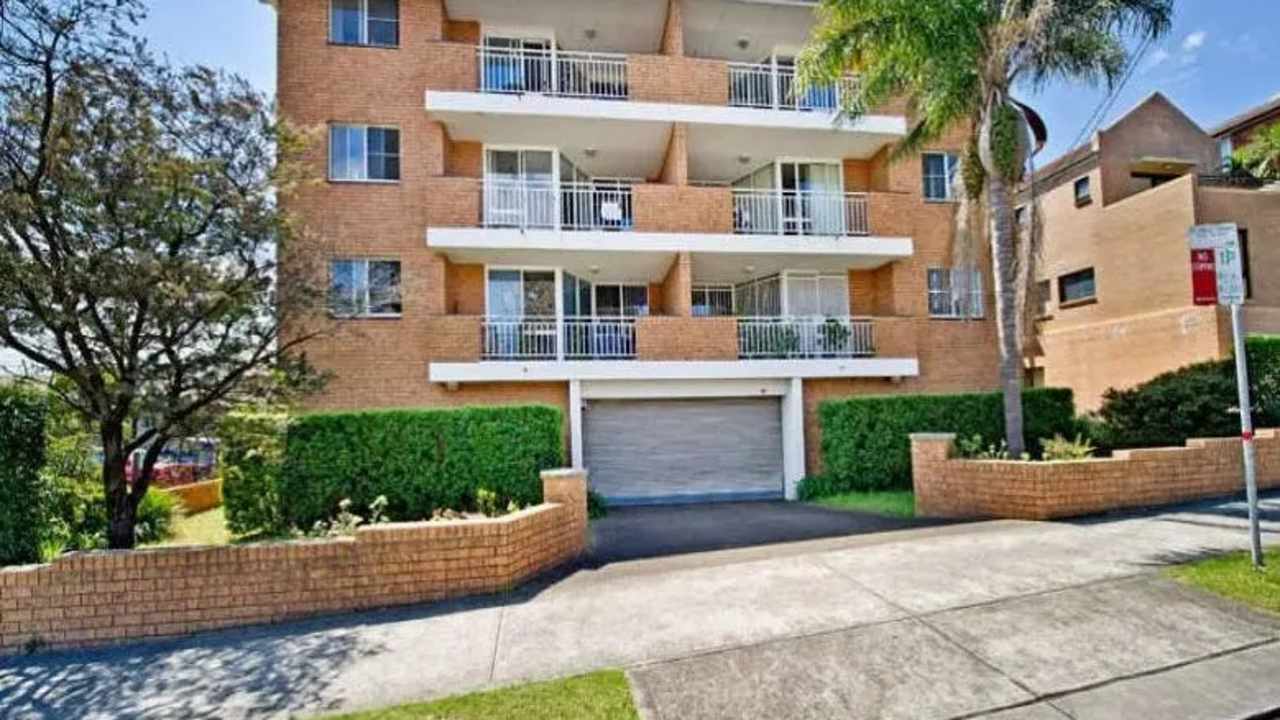 Whole property with 3 rooms for rent