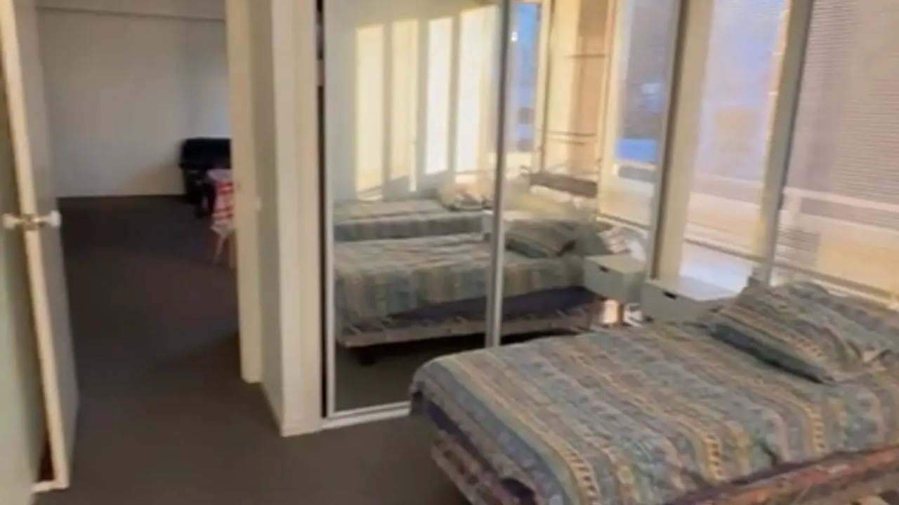Furnished room in a flatshare