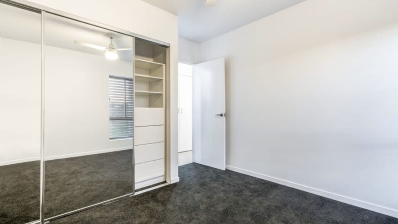 Unfurnished room with own bathroom