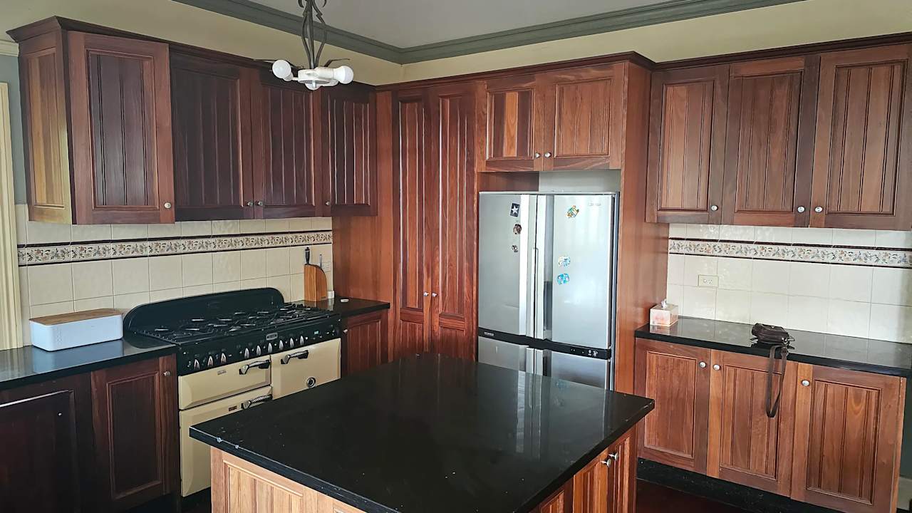 Room in a share house