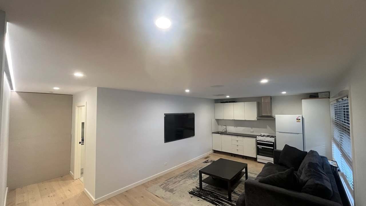 Room studio flat for rent