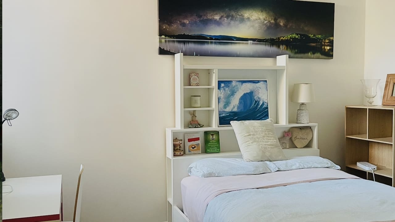 Furnished room in a share house