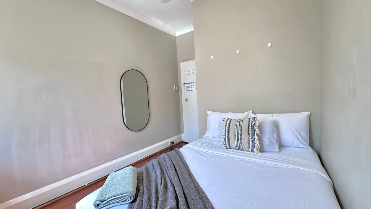 Furnished room in a share house