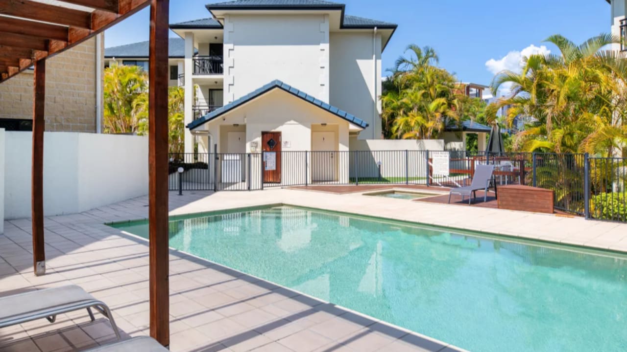 Furnished room with own bathroom