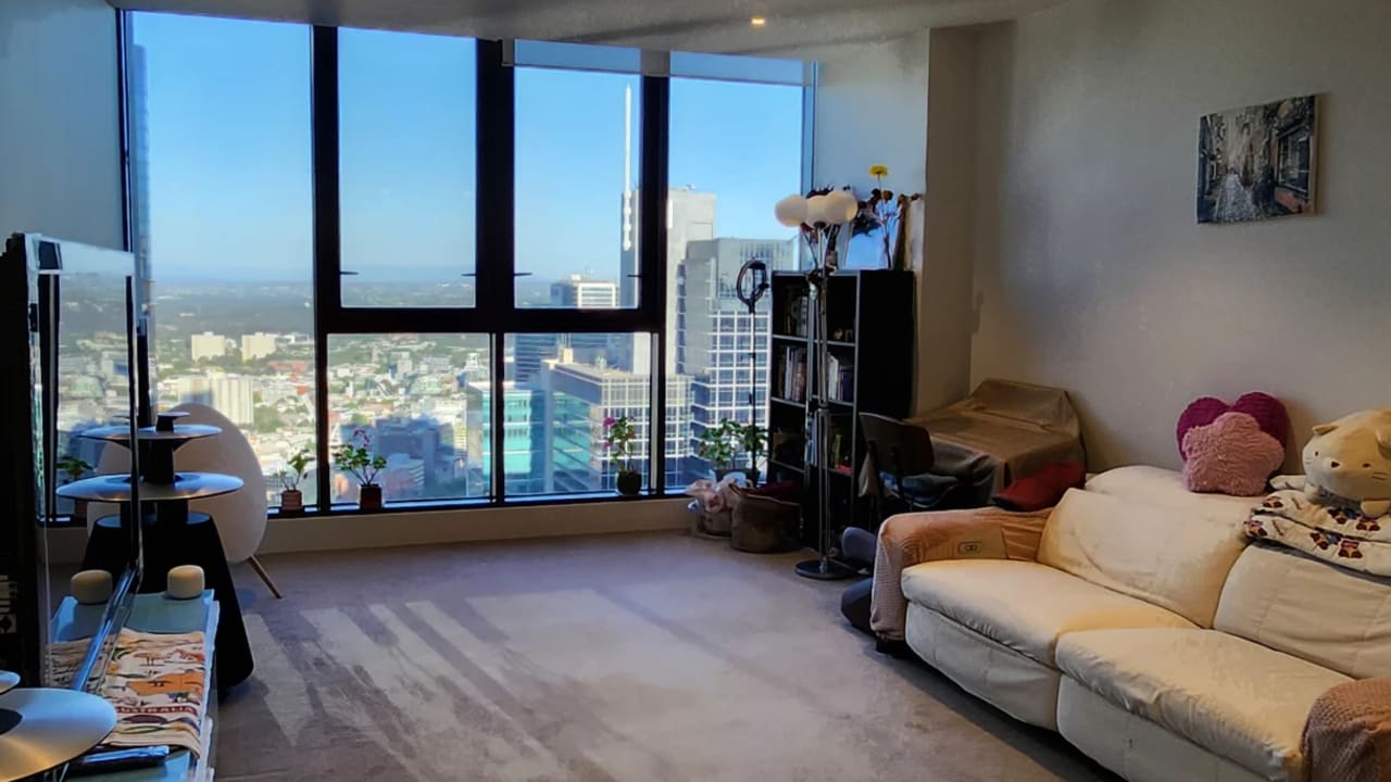 Furnished room in a flatshare