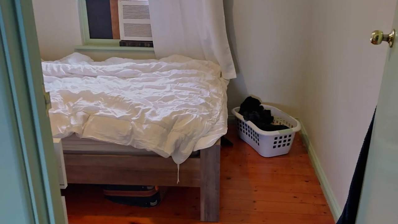 Unfurnished room in a share house