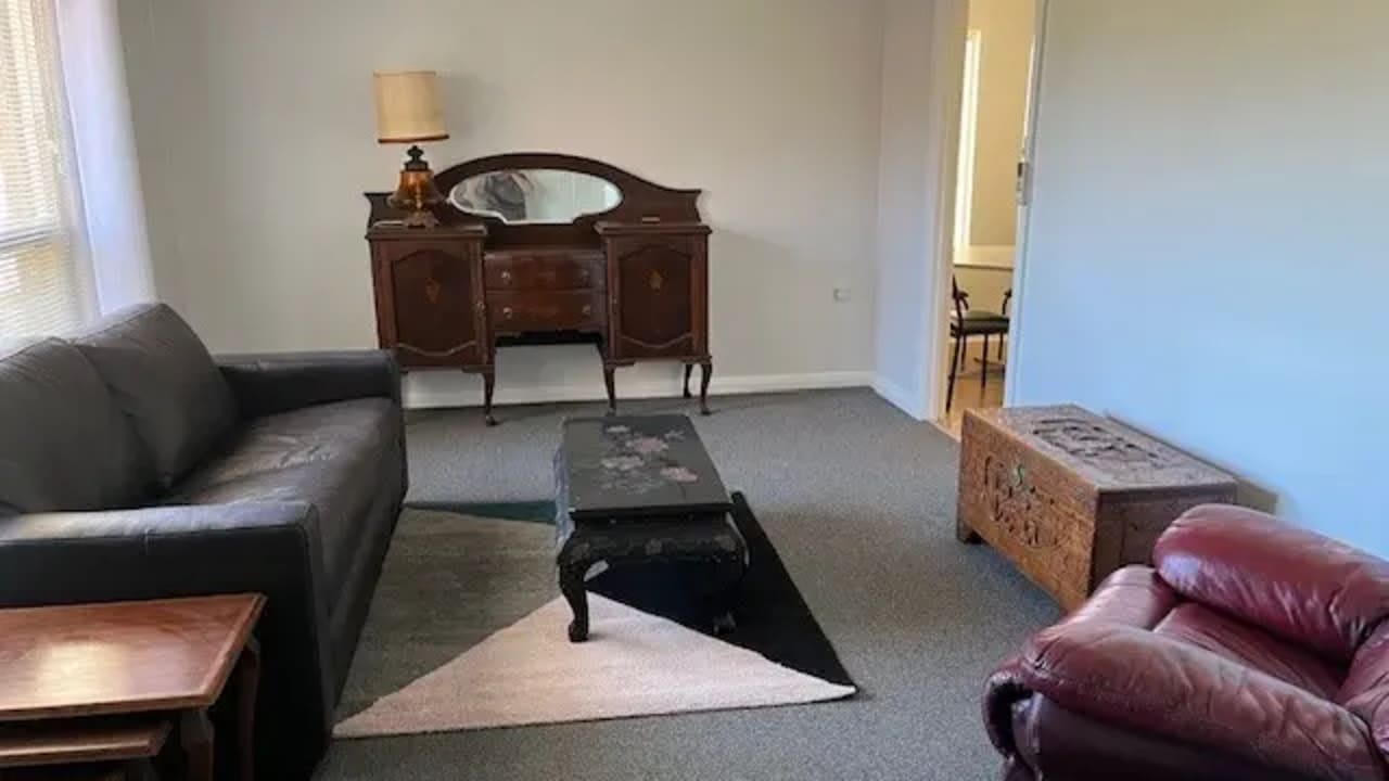 Furnished room in a share house