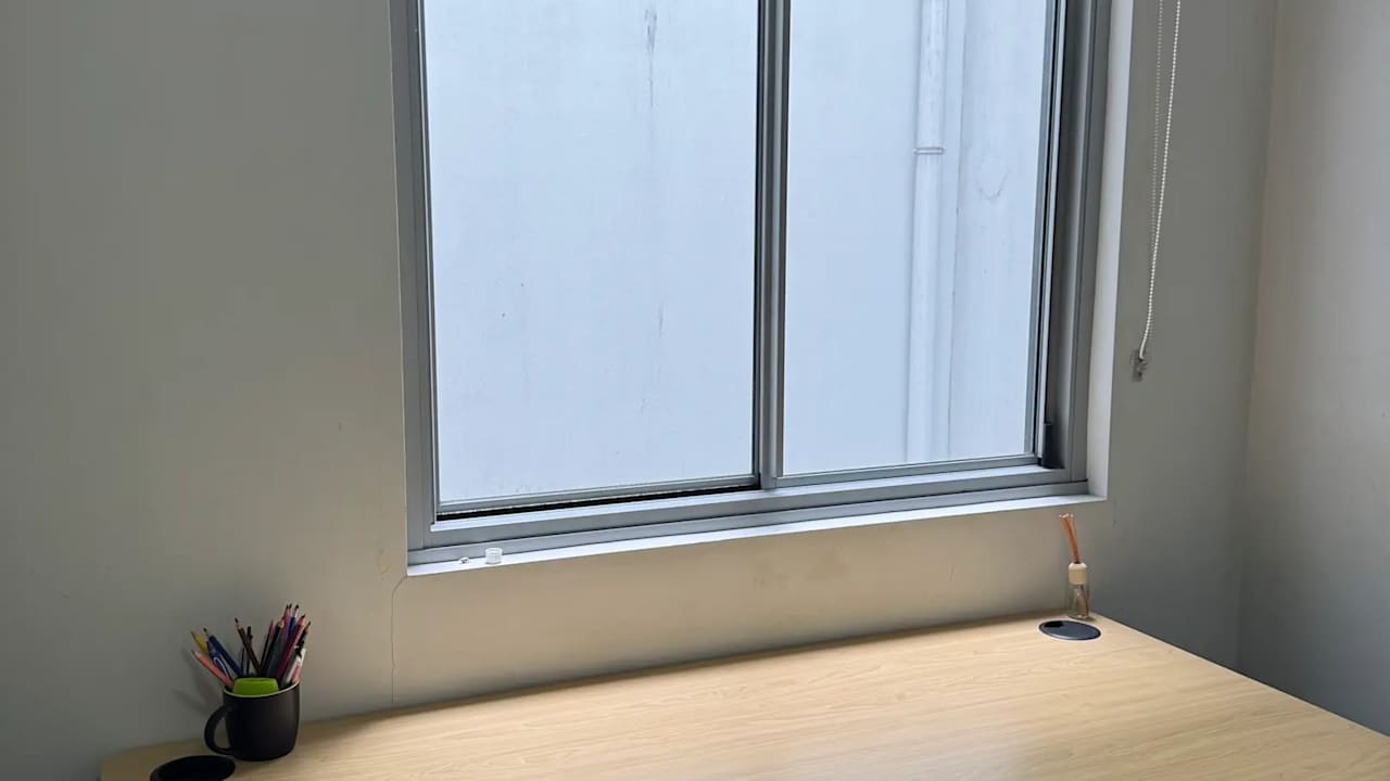 Furnished room in a flatshare